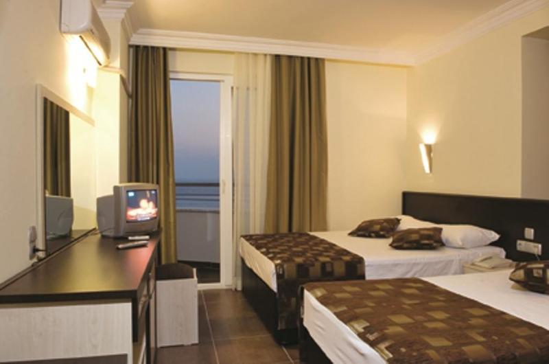 Kemalhan Beach Hotel Аланя Екстериор снимка