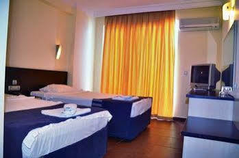 Kemalhan Beach Hotel Аланя Екстериор снимка